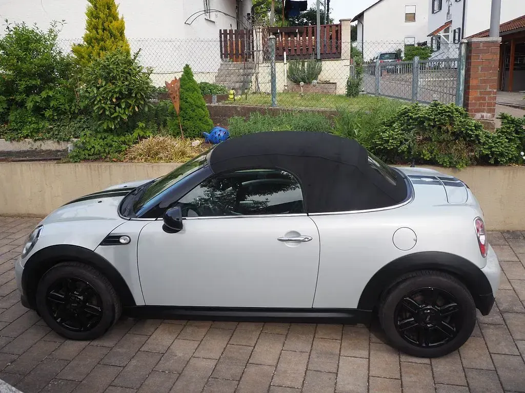 Gebraucht Mini Cooper Roadster 122 PS (89 kW) 2012 Silber Cabrio