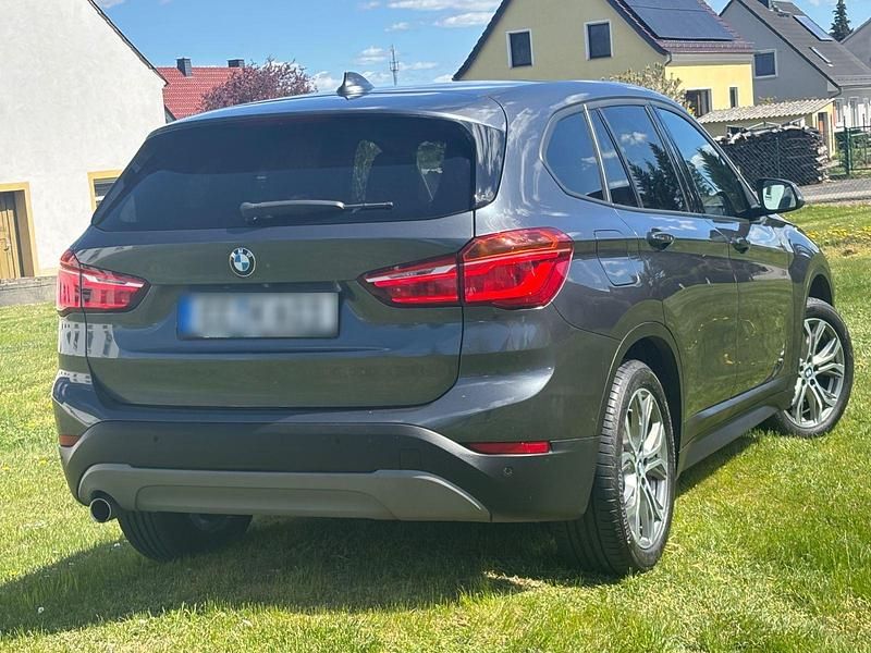 Second-hand BMW X1 Advantage 150 CP (110 kW) 2017 Gri SUV