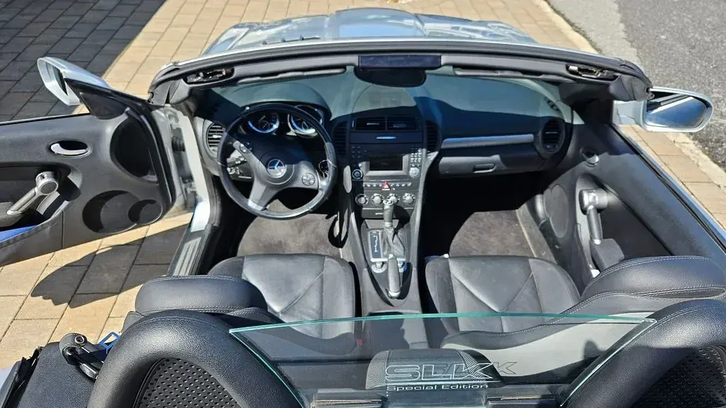 Gebraucht Mercedes SLK200 184 PS (135 kW) 2010 Silber Cabrio