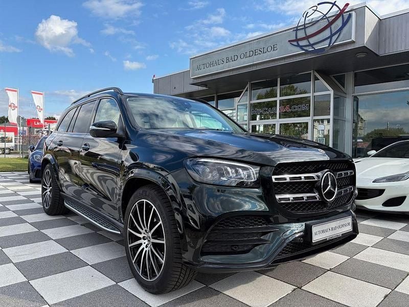 Smaragdgruen metalliclack Gebraucht 2024 Mercedes GLS400 AMG line SUV | 93.555 € (Fairer Preis) - Bild 1/4