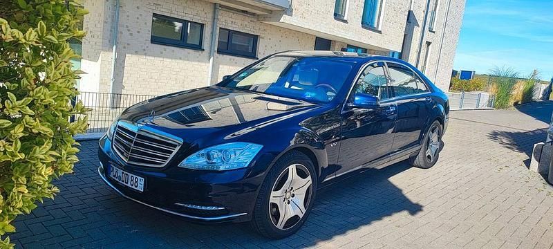 Schwarz Gebraucht 2013 Mercedes S600 Maybach Limousine | 31.500 € - Bild 1/4