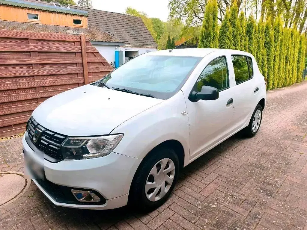 Gebraucht Dacia Sandero 73 PS (53 kW) 2018 Weiß Kleinwagen