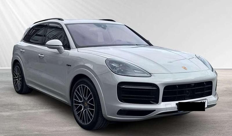 Gebraucht Porsche Cayenne Platinum Edition 462 PS (339 kW) 2022 Kreide SUV