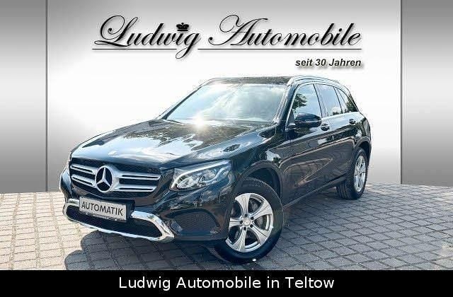 Obsidianschwarz metallic Gebraucht 2016 Mercedes GLC250 Exclusive SUV | 29.850 € (Fairer Preis) - Bild 1/4