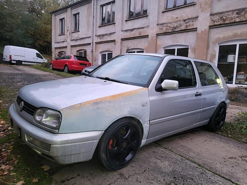 Gebraucht VW Golf III 75 PS (55 kW) 1997 Silber Limousine