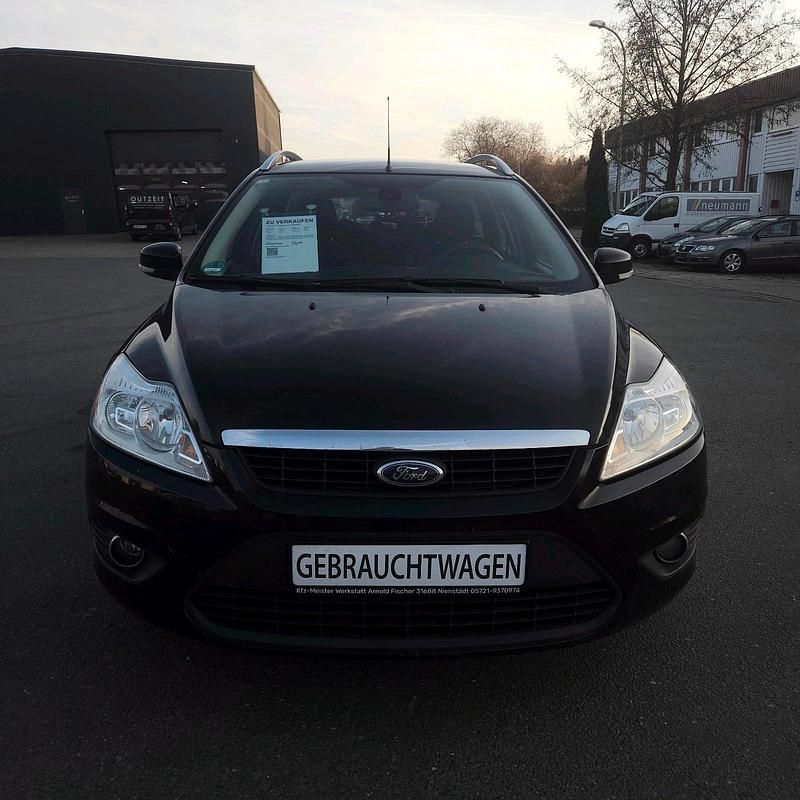 Gebraucht Ford Focus Trend 101 PS (74 kW) 2009 Schwarz Kombi