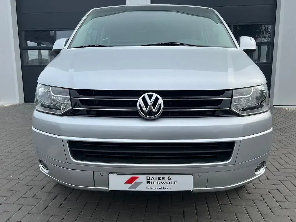 Gebraucht VW Caravelle Comfortline 140 PS (102 kW) 2010 Reflexsilber Van