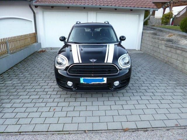 Schwarz Gebraucht 2018 Mini One Countryman SUV | 13.900 € (Fairer Preis) - Bild 1/4