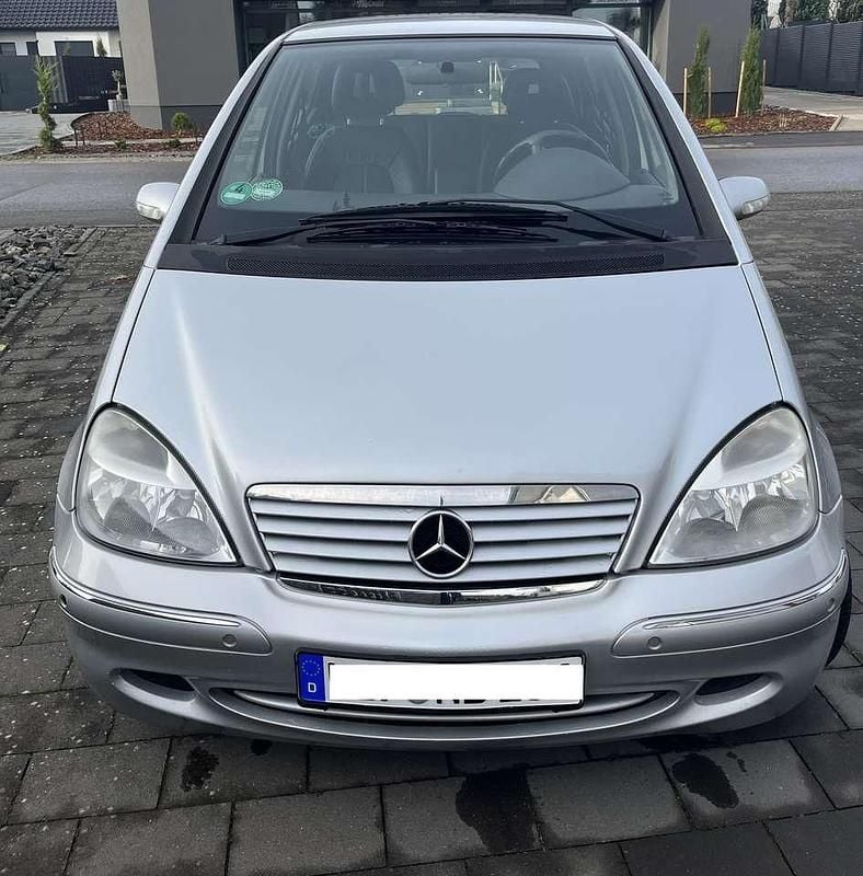 Silber Gebraucht 2003 Mercedes A170 Classic Limousine | 1.000 € (Guter Preis) - Bild 1/4