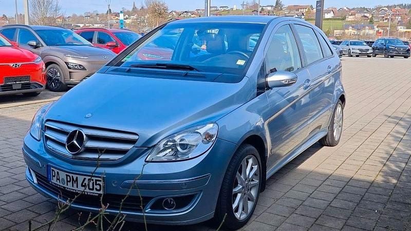 Gebraucht Mercedes B200 136 PS (100 kW) 2006 Blau Van / Kleinbus