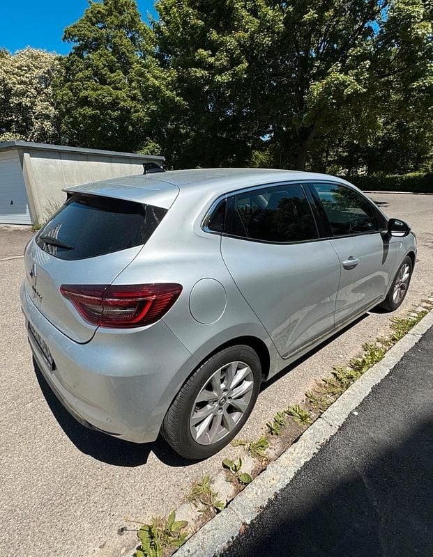 Gebraucht Renault Clio V 131 PS (96 kW) 2020 Silber Limousine