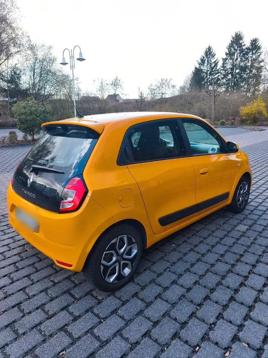 Gebraucht Renault Twingo LIMITED 73 PS (53 kW) 2019 Gelb Kleinwagen