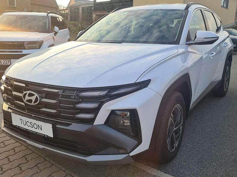Neu Hyundai Tucson Select 150 PS (110 kW) 2026 Atlas white SUV