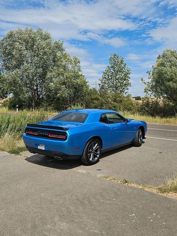 Gebraucht Dodge Challenger SXT 309 PS (227 kW) 2018 Blau Coupé