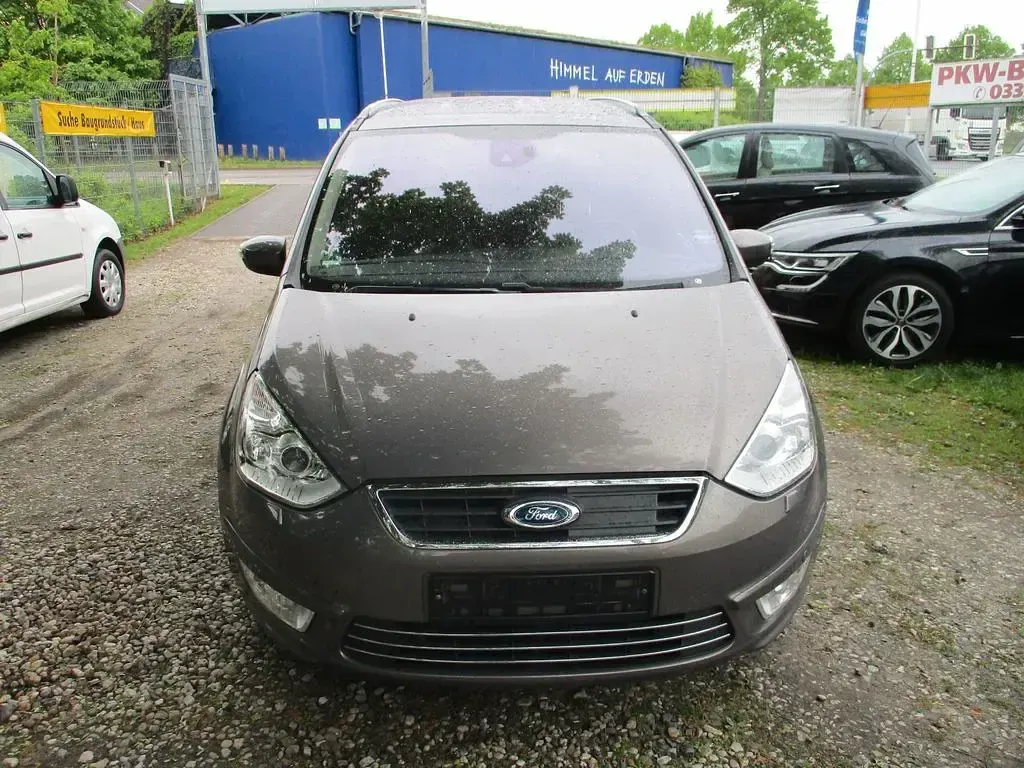 Gebraucht Ford Galaxy Titanium 203 PS (149 kW) 2012 Braun Van / Kleinbus