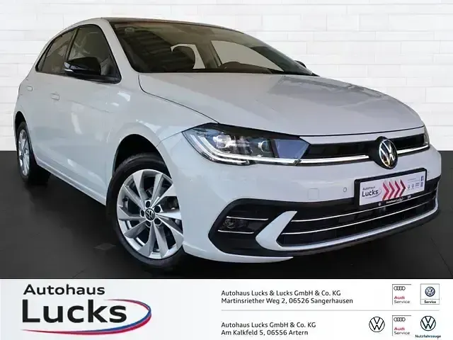 Gebraucht VW Polo Style 95 PS (69 kW) 2022 Weiß (pure white deep black perleffekt) Limousine