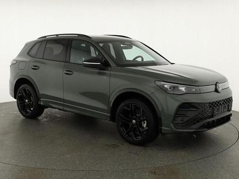 Neu VW Tiguan R-line 265 PS (194 kW) 2025 Grün SUV