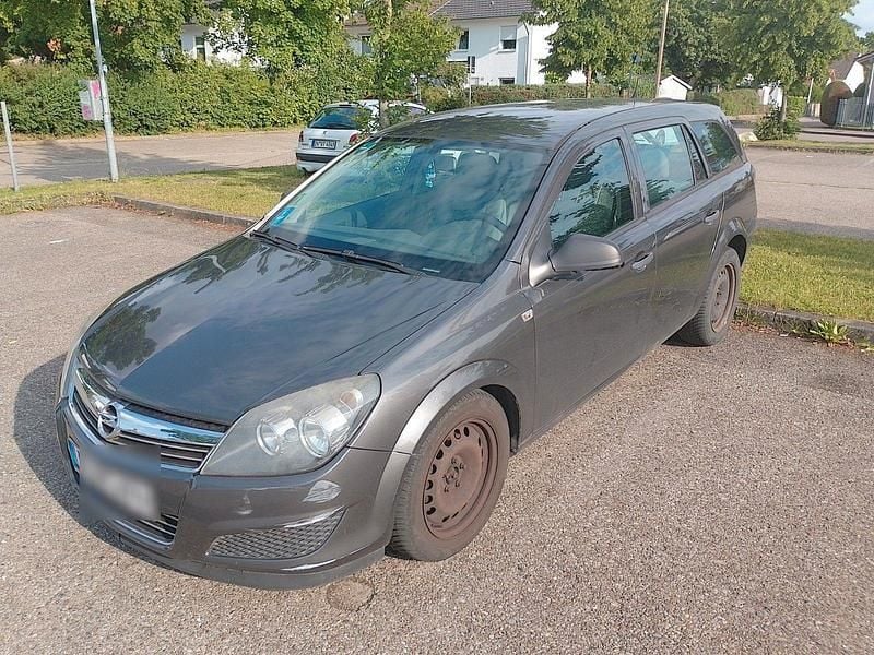 Gebraucht Opel Astra Edition 110 PS (80 kW) 2009 Grau Limousine