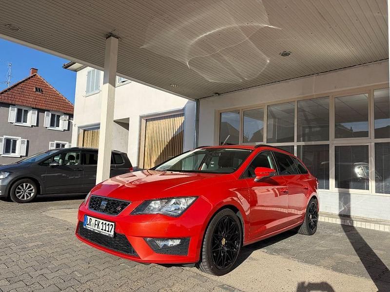 Rot Gebraucht 2016 Seat Leon ST FR Kombi | 7.990 € (Guter Preis) - Bild 1/4