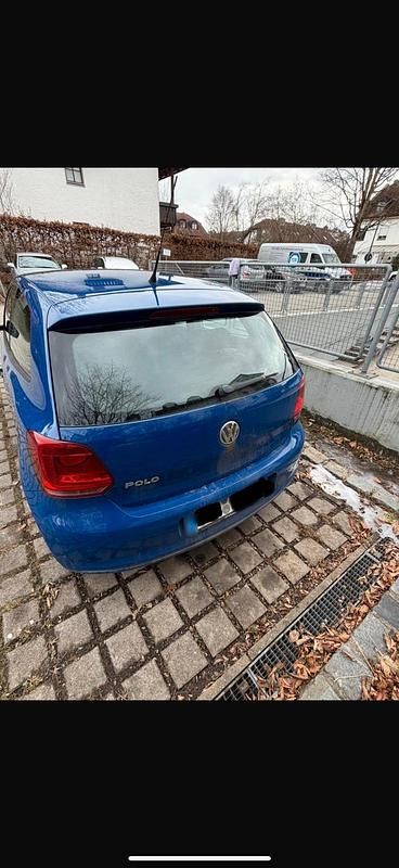 Gebraucht VW Polo 70 PS (51 kW) 2011 Blau Kleinwagen
