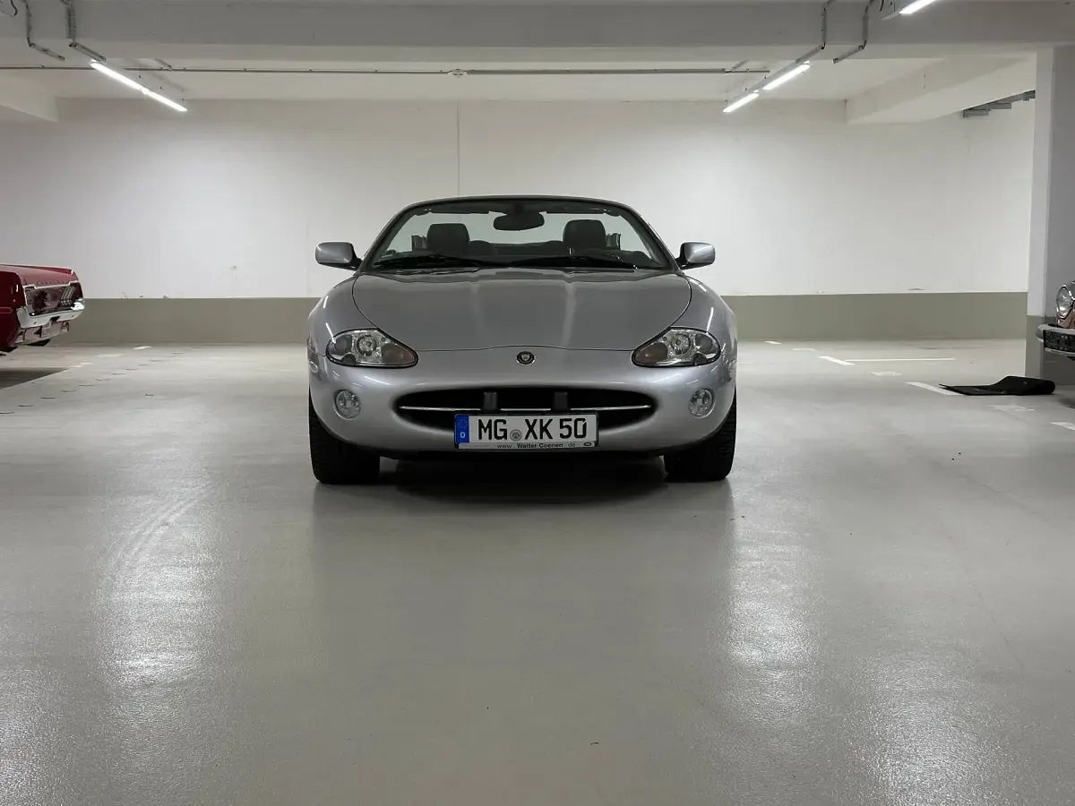 Gebraucht Jaguar XK8 284 PS (208 kW) 2002 Silber Cabrio