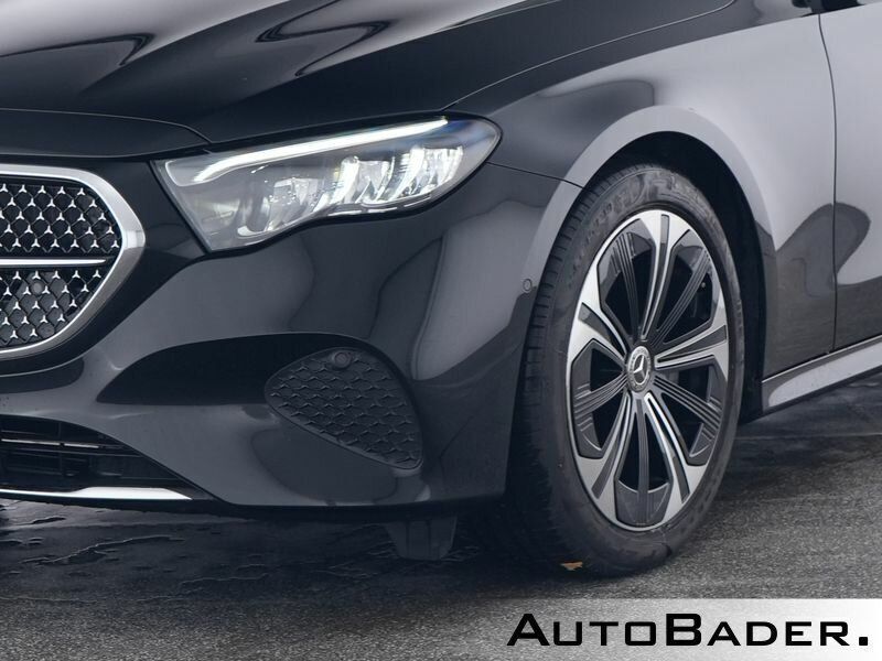 Gebraucht Mercedes E300 Advanced 313 PS (230 kW) 2024 197 lack obsidianschwarz Kombi