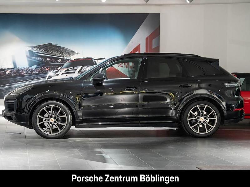 Second-hand Porsche Cayenne 340 CP (250 kW) 2020 Negru SUV