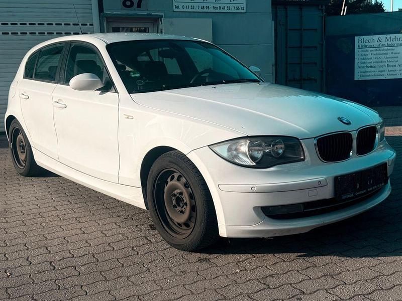 Gebraucht BMW 120 Advantage 170 PS (125 kW) 2009 Weiß Kleinwagen