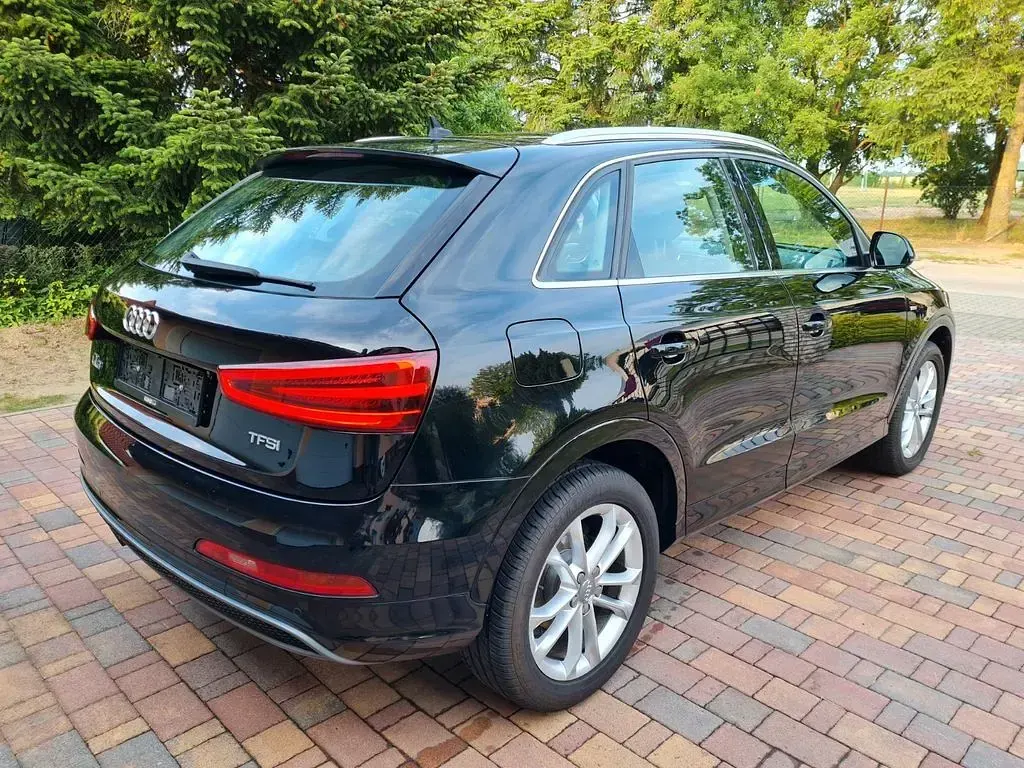 Gebraucht Audi Q3 Ambiente 150 PS (110 kW) 2014 Schwarz SUV