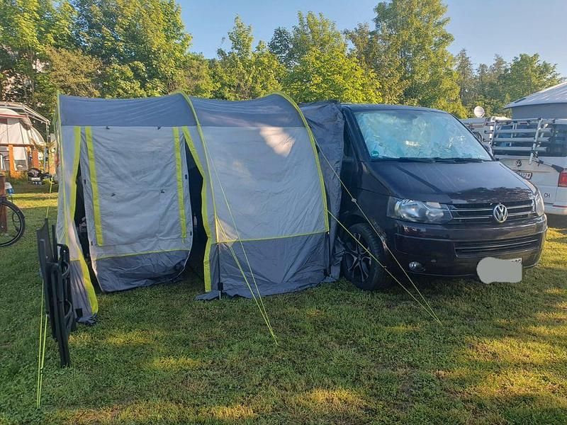 Second-hand VW Multivan 140 CP (102 kW) 2014 Mov Monovolum