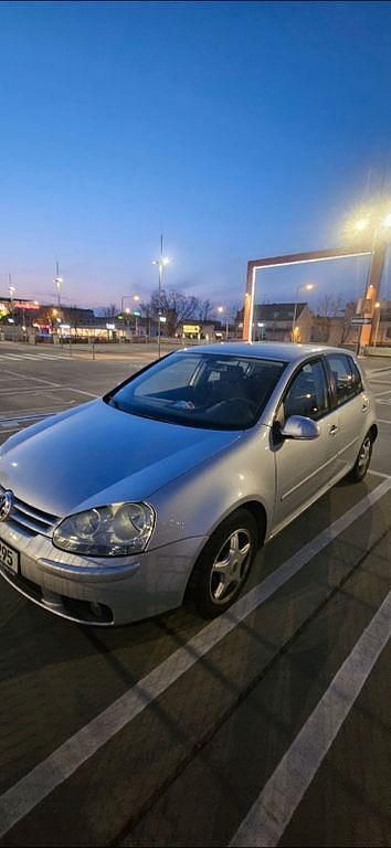 Gebraucht VW Golf IV Comfortline 102 PS (75 kW) 2005 Silber Limousine