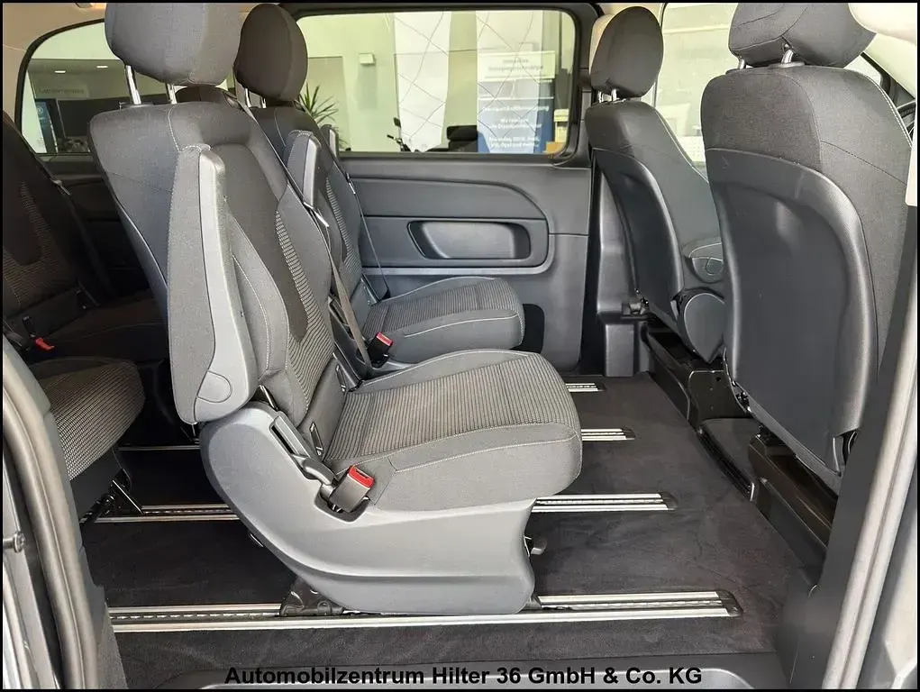Gebraucht Mercedes V250 190 PS (139 kW) 2021 Grau Van / Kleinbus
