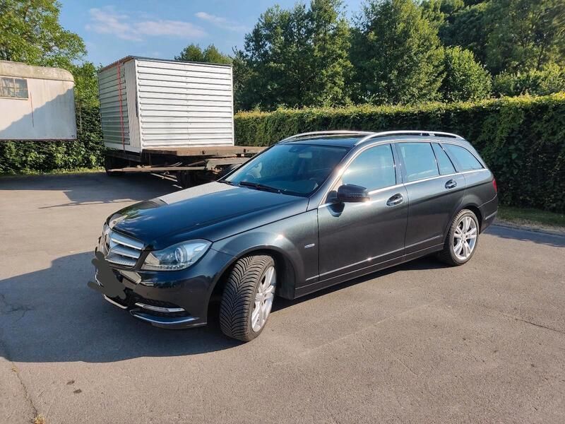 Schwarz Gebraucht 2011 Mercedes C300 AMG Kombi | 17.250 € (Teuer) - Bild 1/4