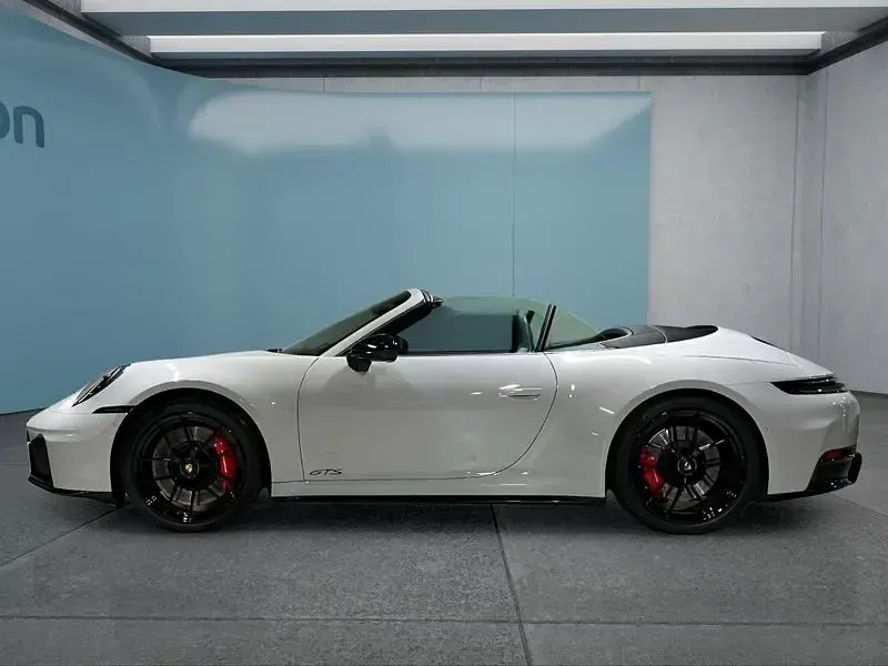 Gebraucht Porsche 911 541 PS (397 kW) 2026 Grau Cabrio