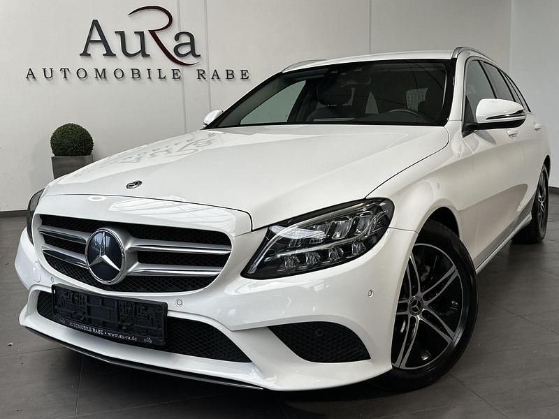 Polarweiã Gebraucht 2020 Mercedes C220 Avantgarde Kombi | 22.749 € (Superpreis) - Bild 1/4