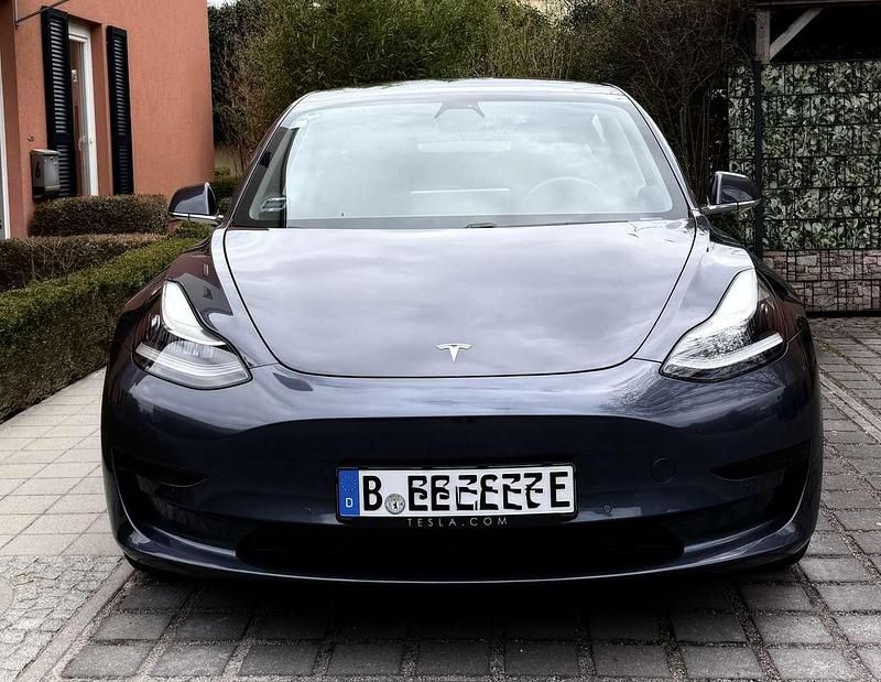 Gebraucht Tesla Model 3 Standard Range Plus 225 kW (306 PS) 2020 Grau Limousine