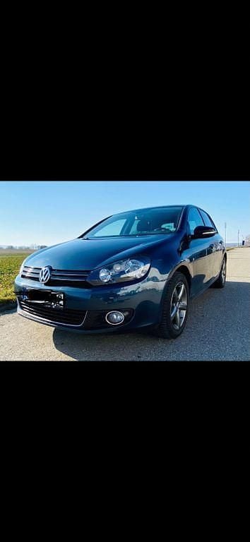 Schwarz Gebraucht 2011 VW Golf VI Style Kleinwagen | 7.990 € (Teuer) - Bild 1/3