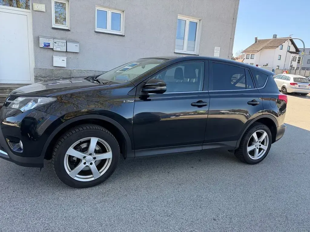 Gebraucht Toyota RAV4 Executive 150 PS (110 kW) 2013 Schwarz SUV