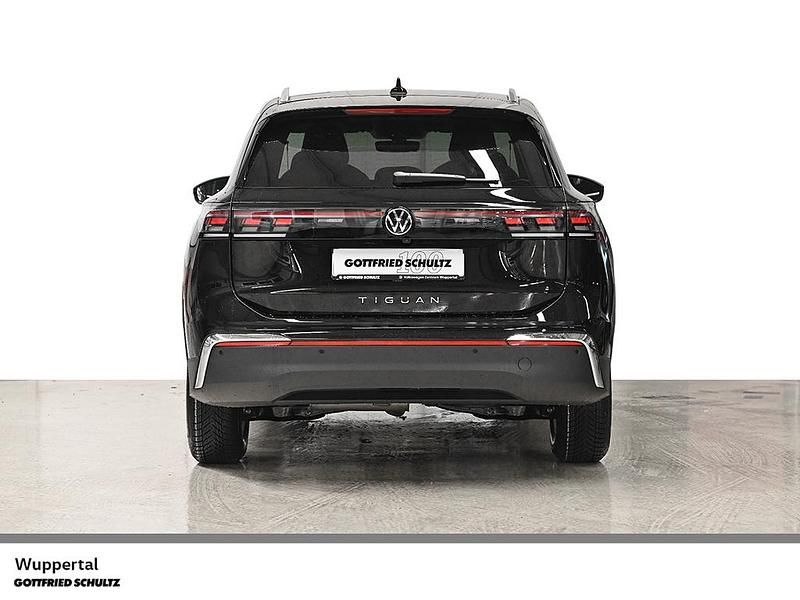 Neu VW Tiguan Elegance 150 PS (110 kW) 2025 Schwarz SUV