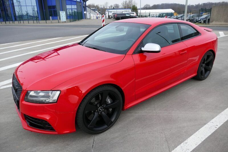 Rot Gebraucht 2010 Audi RS5 Sport Coupé | 37.990 € - Bild 1/4