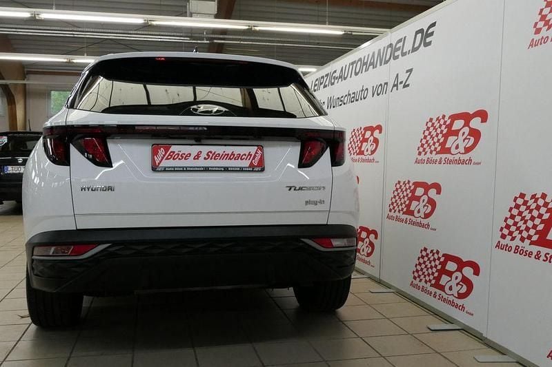 Gebraucht Hyundai Tucson 179 PS (131 kW) 2022 Polar white / sol SUV