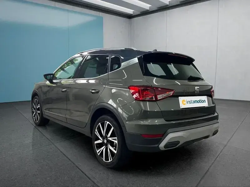 Gebraucht Seat Arona Xperience 110 PS (80 kW) 2023 Grau SUV