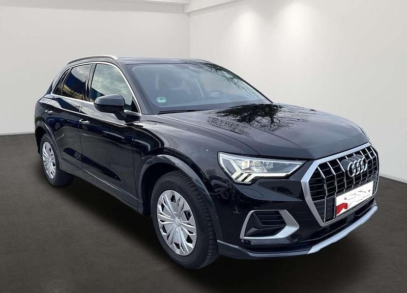 Second-hand Audi Q3 Advanced 150 CP (110 kW) 2022 Negru SUV
