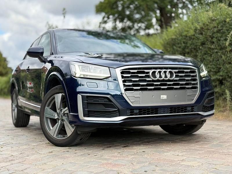 Blau Gebraucht 2020 Audi Q2 S-Line SUV | 17.999 € (Superpreis) - Bild 1/4