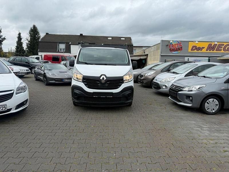 Gebraucht Renault Trafic Komfort 120 PS (88 kW) 2016 Weiß Van / Kleinbus