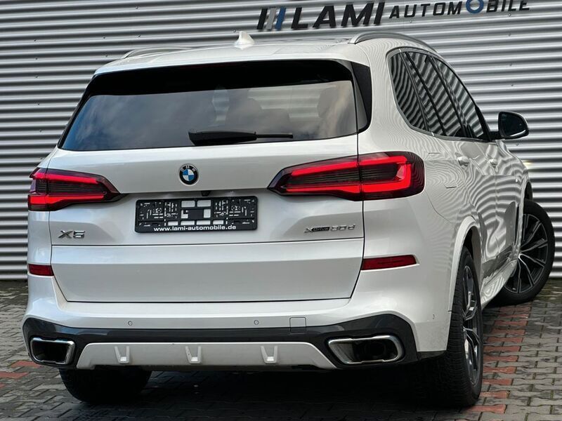 Gebraucht BMW X5 M Sport 286 PS (210 kW) 2023 Mineralweiss metallic SUV