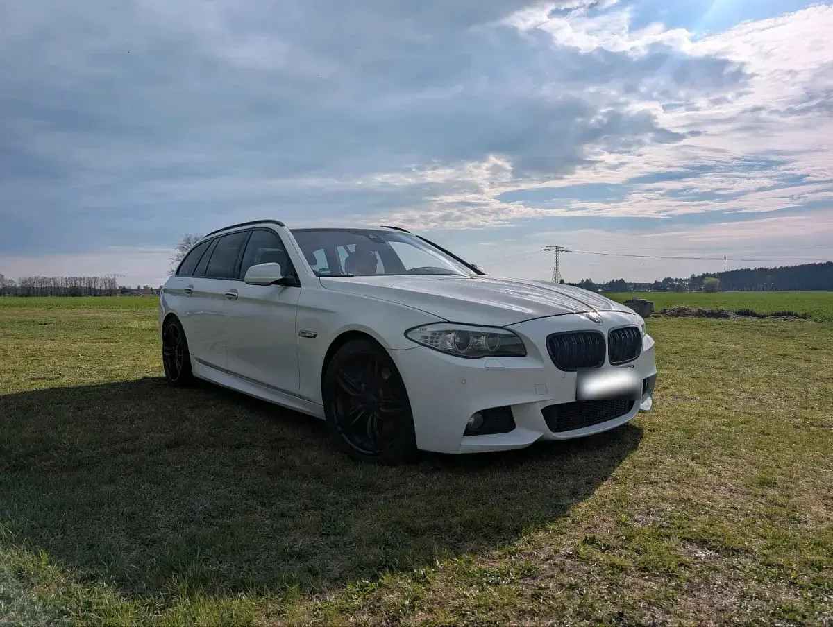 Gebraucht BMW 530 258 PS (189 kW) 2012 Weiß Kombi