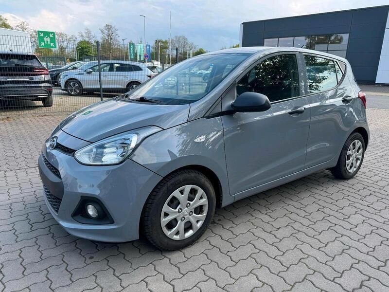 Grau Gebraucht 2014 Hyundai i10 Kleinwagen | 3.800 € (Teuer) - Bild 1/4