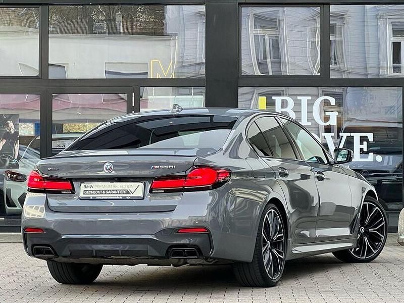 Gebraucht BMW M550 Performance 530 PS (389 kW) 2022 Grau Limousine
