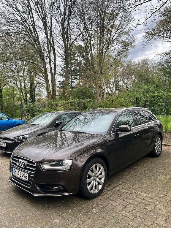 Gebraucht Audi A4 177 PS (130 kW) 2013 Braun Limousine